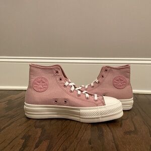 NIB Converse All Star Platform in Night Flamingo Size 10